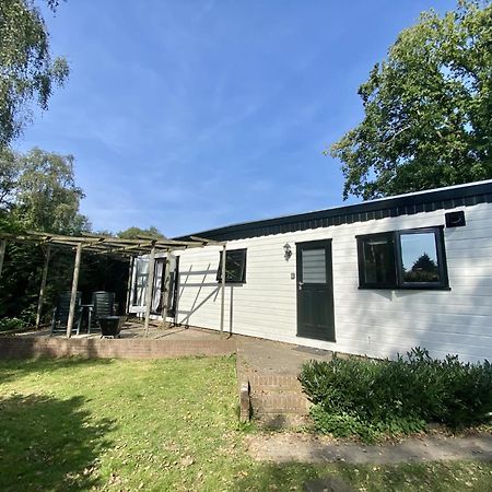 Veluwe Vakanties Chalets With Private Barrel Sauna - With Pool Bar And Restaurant Facilities In The Veluwe National Park Putten Exterior foto
