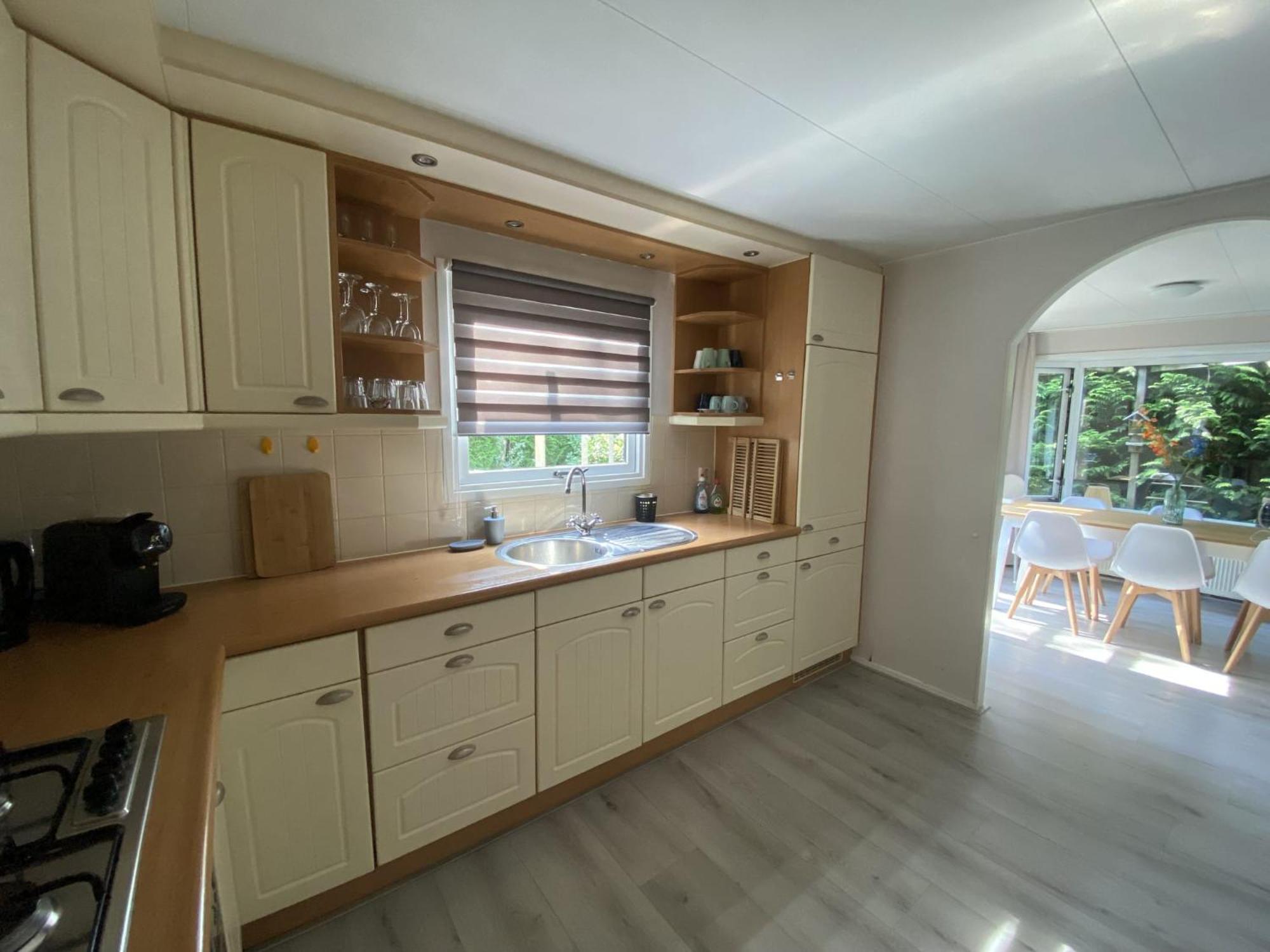 Veluwe Vakanties Chalets With Private Barrel Sauna - With Pool Bar And Restaurant Facilities In The Veluwe National Park Putten Exterior foto