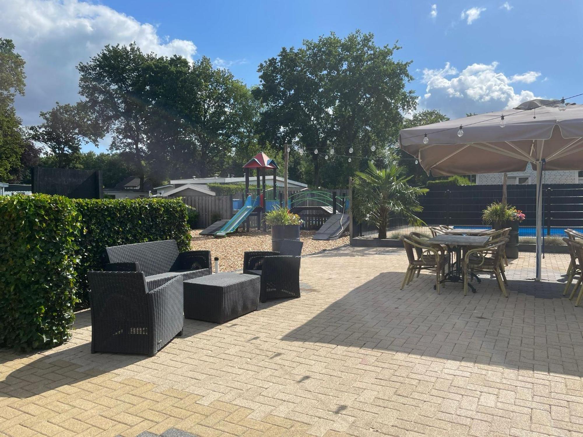 Veluwe Vakanties Chalets With Private Barrel Sauna - With Pool Bar And Restaurant Facilities In The Veluwe National Park Putten Exterior foto